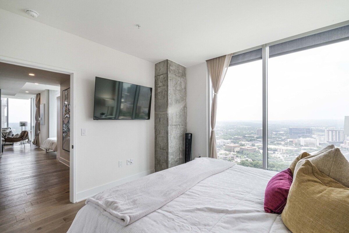 Photo 25 of Rainey St, Bachelorette Penthouse, Pool +Views & Walk Everywhere