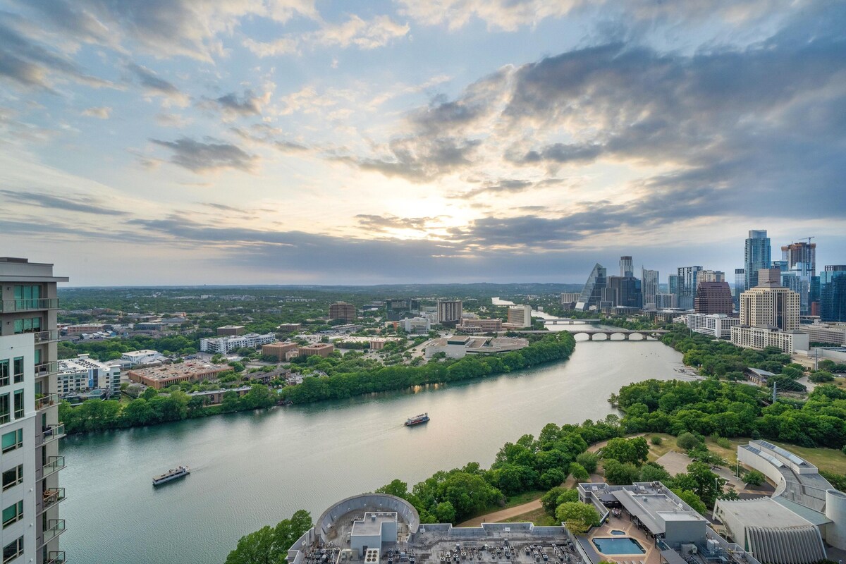 Photo 40 of Rainey St, Bachelorette Penthouse, Pool +Views & Walk Everywhere
