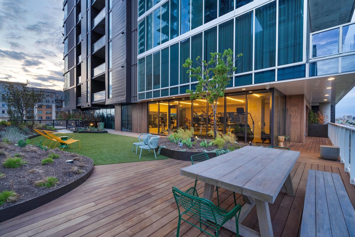 Photo 43 of Rainey St, Bachelorette Penthouse, Pool +Views & Walk Everywhere