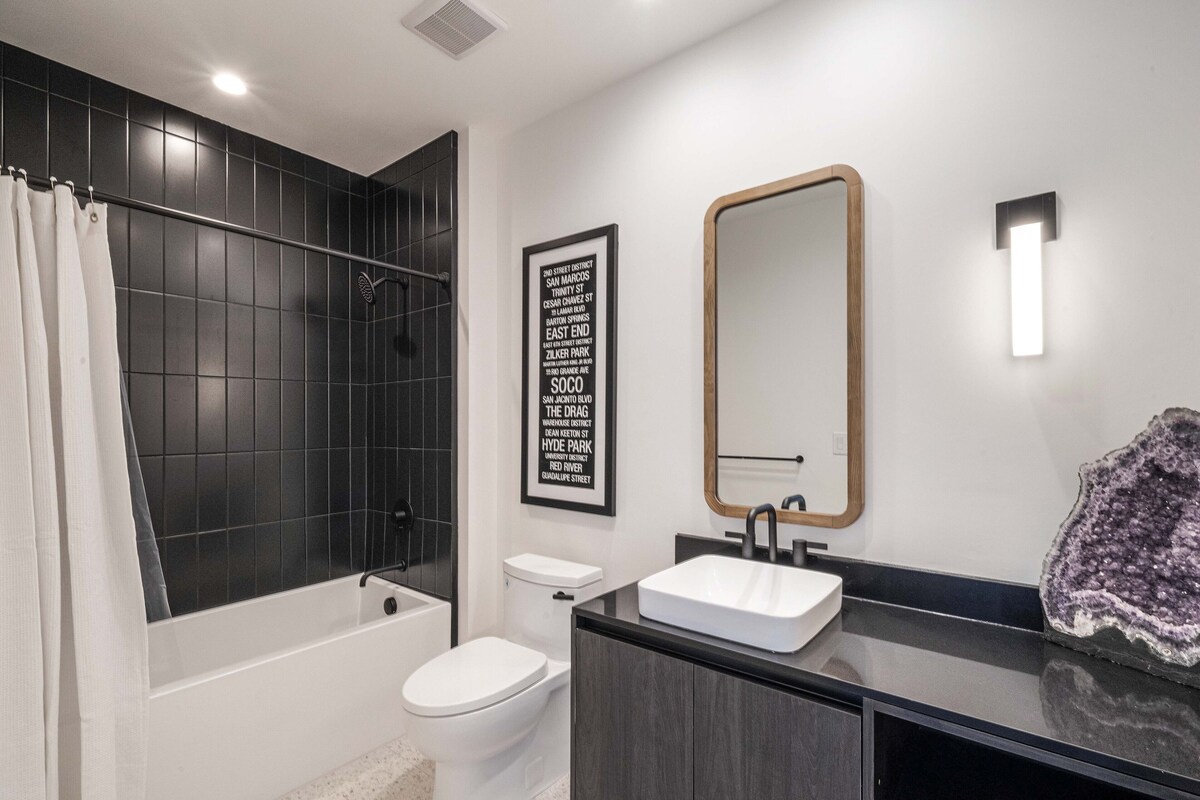 Photo 22 of Rainey St, Bachelorette Penthouse, Pool +Views & Walk Everywhere