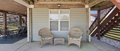 تناول الطعام بالخارج