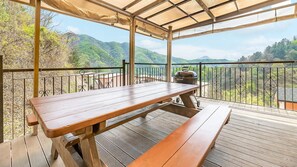 Basic Room, 2 Bedrooms (Freesia (danchearoom/dockchae)) | 1 bedroom, free WiFi