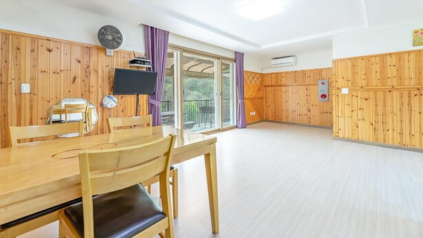 Basic Room, 1 Bedroom (Marigold (gajokroom/dockchae)) - Gapyeong Maronie Spa Pension (Gapyeong)