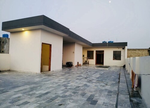 3 mins walk Orange line Metro Train and Get discover lahore in few mins drive.