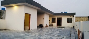 3 mins walk Orange line Metro Train and Get discover lahore in few mins drive.