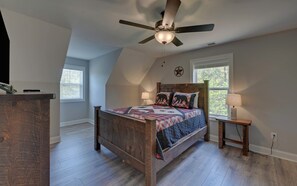 4 chambres, fer et planche à repasser, Wi-Fi gratuit, draps fournis