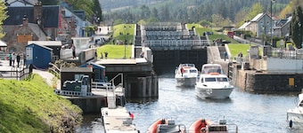 1 bedroom ground floor apartment at The Highland Club. Sleeps 4 via sofa bed.