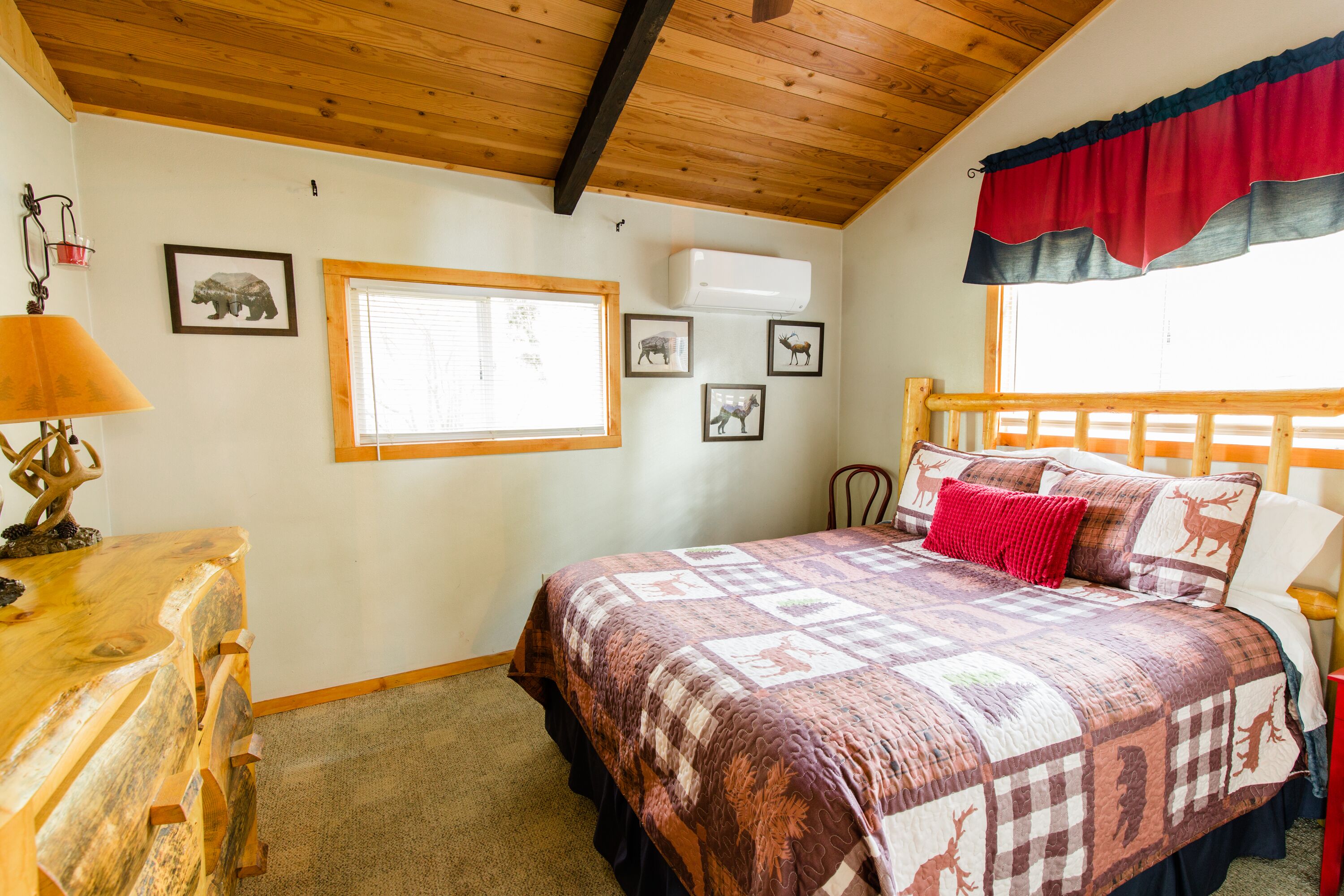 2 chambres, fer et planche à repasser, lit parapluie, Wi-Fi gratuit