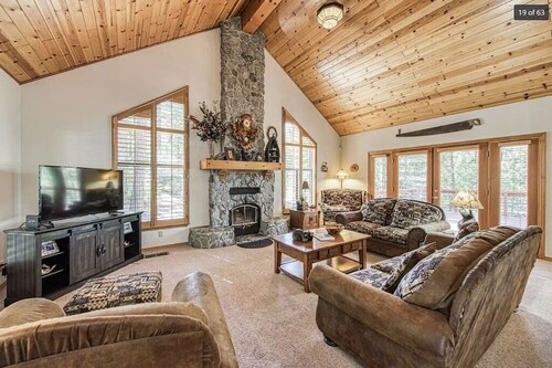 Deer Meadow Cabin @ Shaver Lake