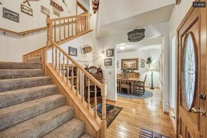 Interior - Deer Meadow Cabin @ Shaver Lake (Shaver Lake)