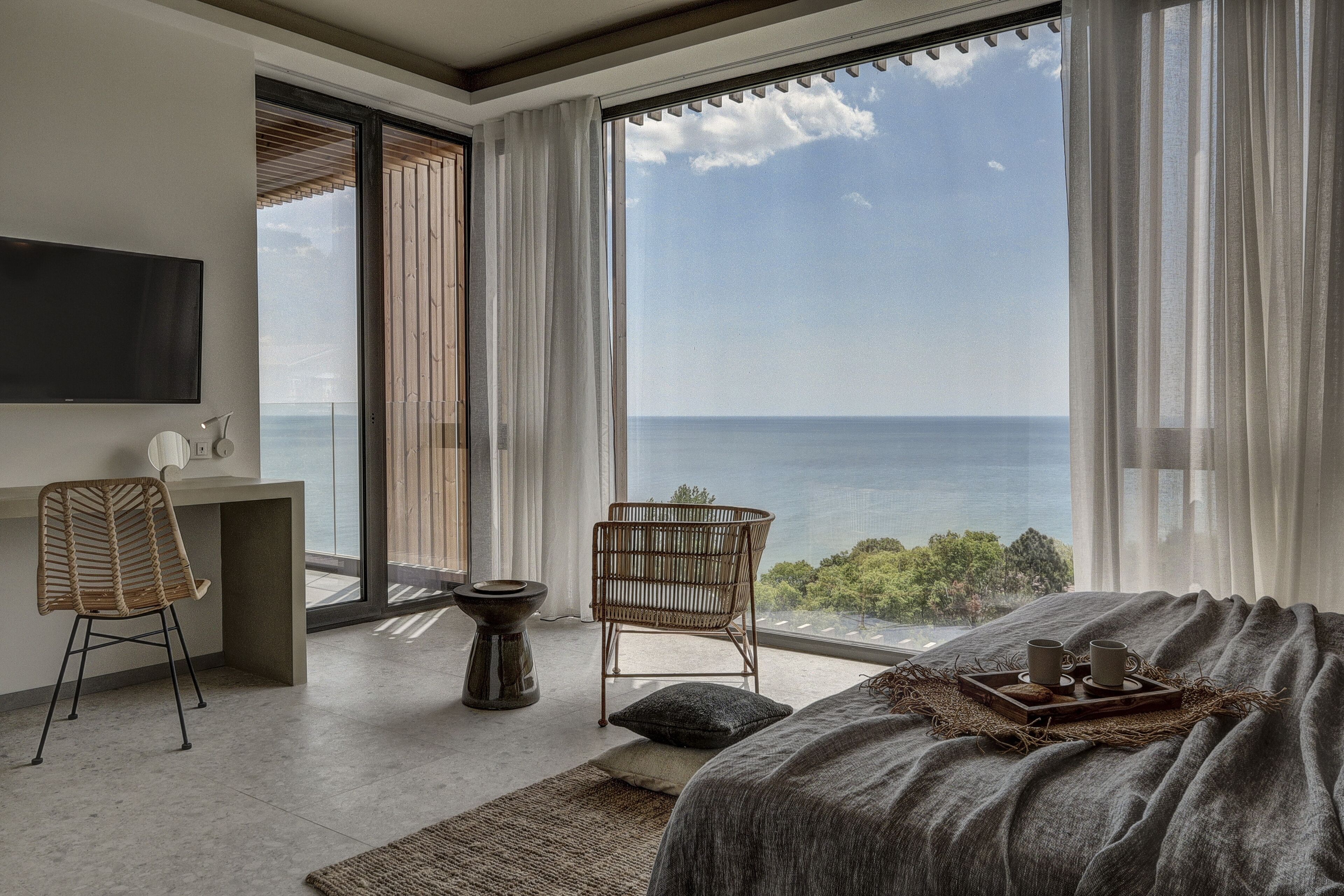 Minibar, in-room safe, desk, free cribs/infant beds