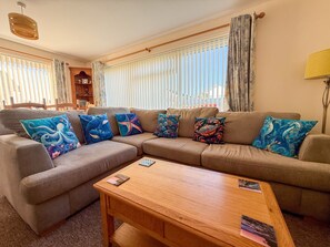 TV - Willow-Oak (Seaview)