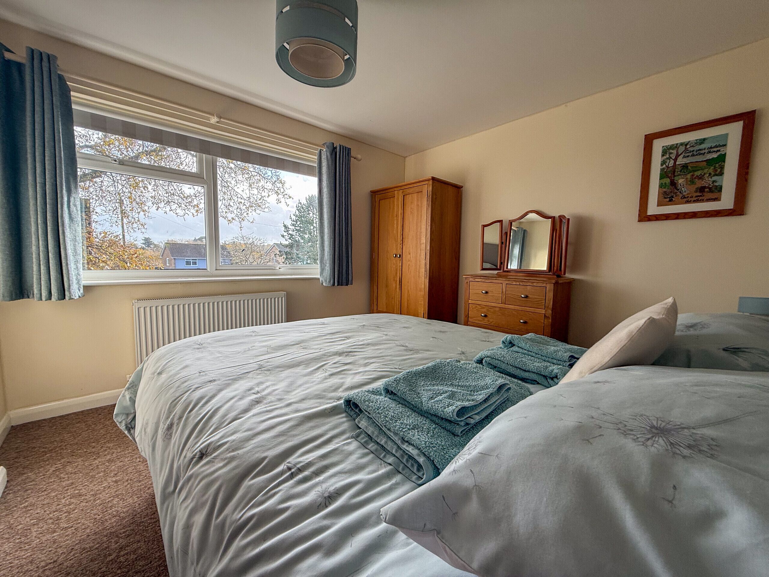 3 bedrooms, iron/ironing board, travel crib, free WiFi