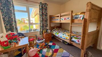3 bedrooms, iron/ironing board, travel cot, free WiFi