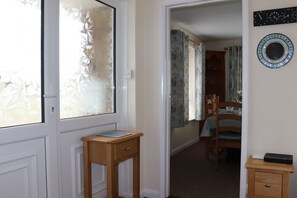 Interior - Willow-Oak (Seaview)