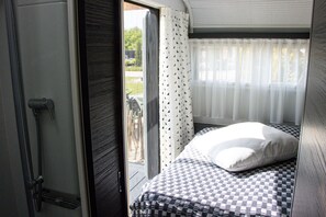 1 bedroom, WiFi, bed sheets - Garden-house: relax in Briffaut: Nievre - Bougogne (Saint-Hilaire-Fontaine)