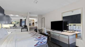 King Bed Deluxe With Wet Bar
