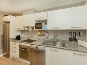 Fridge, microwave, oven, dishwasher