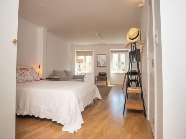 1 bedroom, iron/ironing board, WiFi