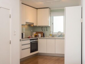 Fridge, microwave, dishwasher, toaster