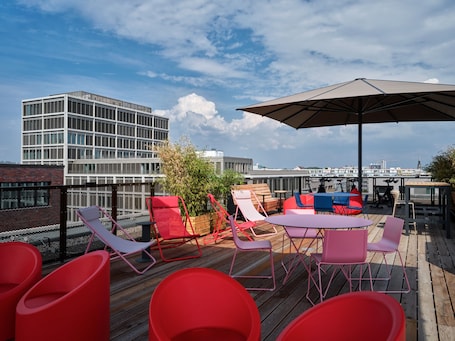 Rooftop terrace. URBAN LOFT Berlin