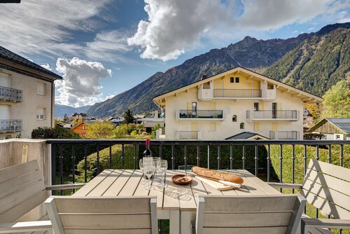 Apartment Fermes du Montenvers B11- Alpes Agency - Central Chamonix - Sleeps 4