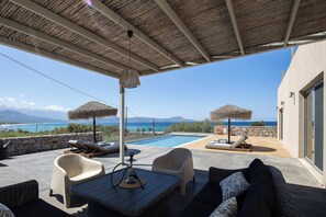 Terrace/patio - Sea View Sunset Villa Walk to Beach by etouri (Rethymno)