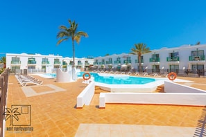 Unclassified image, 2 of 24, button - Ocean Pool View & WiFi by iRent Fuerteventura (Corralejo Playa)
