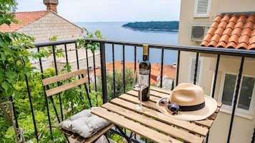 Doppelzimmer (Premium Double Room with Balcony) | Balkon
