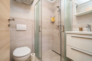 Bathroom - Argenta Rooms (Dubrovnik)