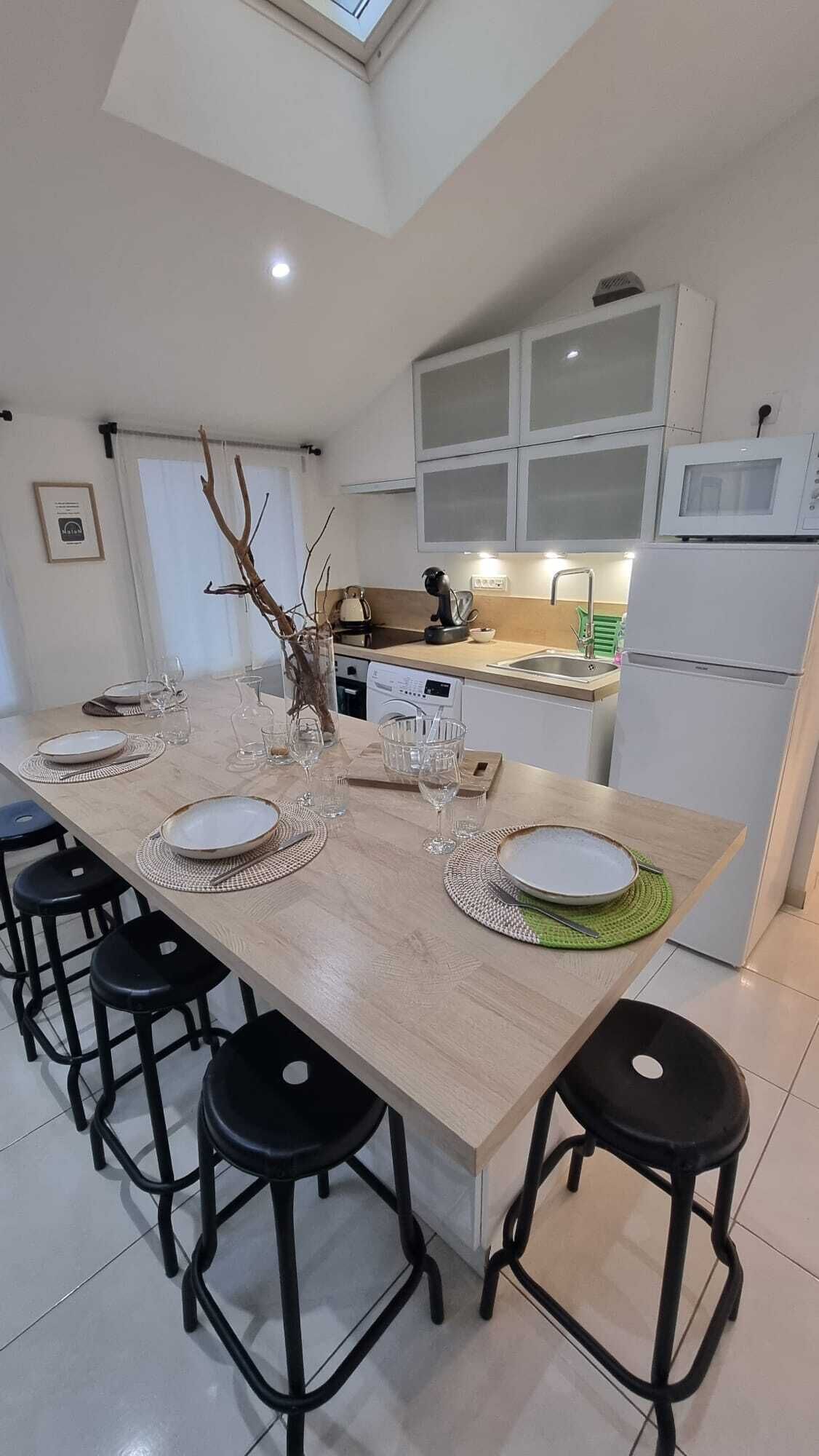 雪櫃、微波爐、焗爐、爐具