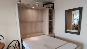 Room - Studio in Balaruc-les-Bains with air conditioning and pets allowed (Balaruc-les-Bains)