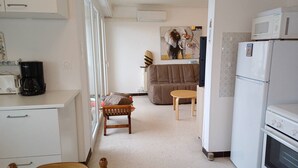 Interior - Studio in Balaruc-les-Bains with air conditioning and pets allowed (Balaruc-les-Bains)