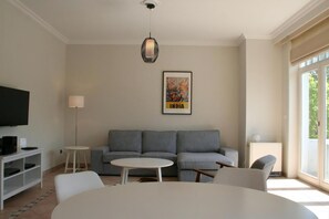 Smart TV - Albatros B1 - 2-bedroom apartment a few steps from the sea (De Haan)