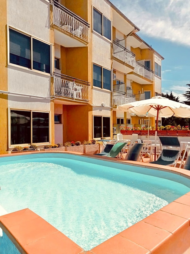 Hotel Diano Marina image