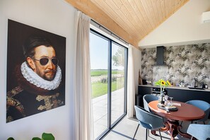 Dining - Luxurious vacation home in the middle of nature. Lots of comfort in a beautiful location. (Slappeterp)
