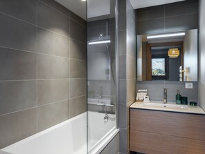 風筒、提供毛巾