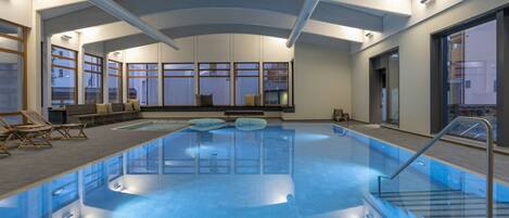 Piscine couverte, piscine chauffée