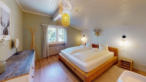 3 chambres, accès au Wi-Fi (inclus), literie fournie