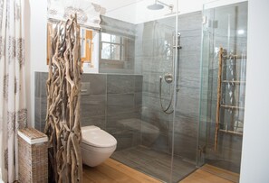 Shower, towels