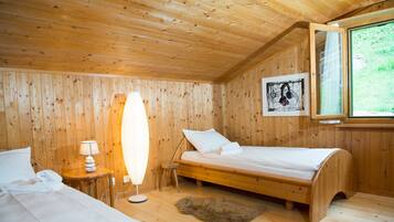 4 makuuhuonetta, ilmainen Wi-Fi, vuodevaatteet