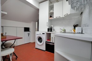 Unclassified image, 5 of 14, button - 2-star apartment in writer's house (Sommières)