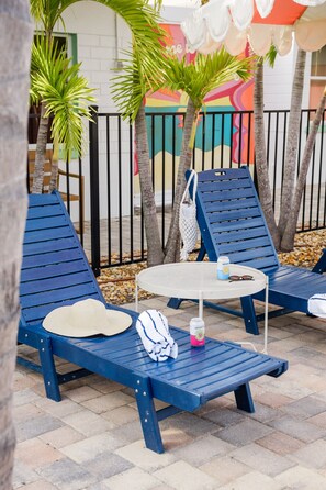 Terrace/patio - 116 Pool Kitchen  Beach Self Checkin Free Parking (Clearwater)