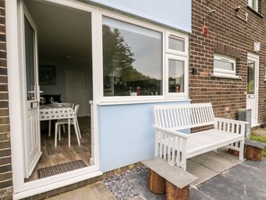 Cottage | Interior - Cwtsh Cragen (New Quay)