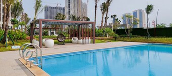 舒適及簡約的兩臥室在 Sky House BSD 公寓