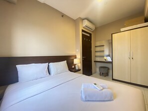 Room | 2 bedrooms, free WiFi, bed sheets
