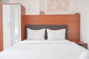 Standard Room | 1 bedroom - Comfortable Studio Room At Tokyo Riverside Apartment (Teluknaga)
