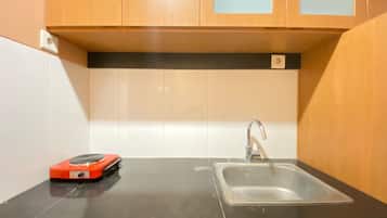 Fridge, stovetop, cookware/dishes/utensils