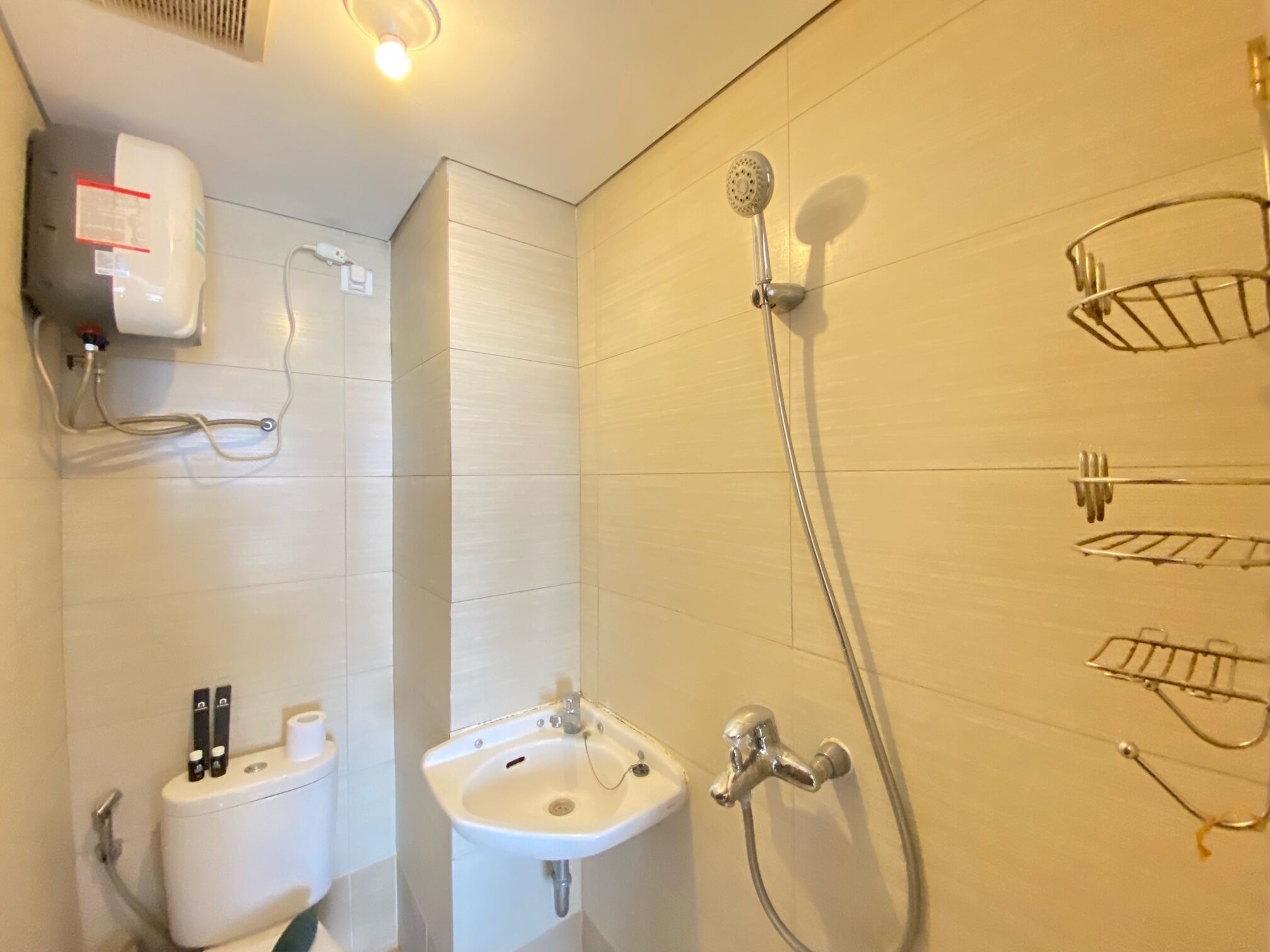 Camera | Bagno | Doccia, set di cortesia gratuito, asciugamani