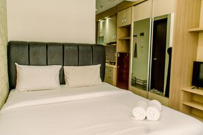 1 bedroom, bed sheets - Comfy Studio At Saveria Bsd City Apartment (Pagedangan)